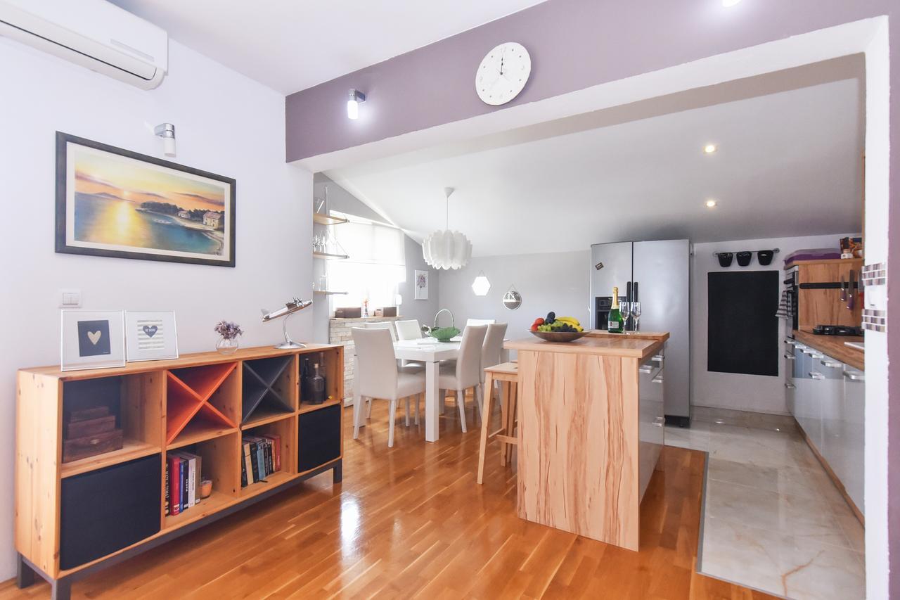 Apartment Larisa Gornji Karin Dış mekan fotoğraf
