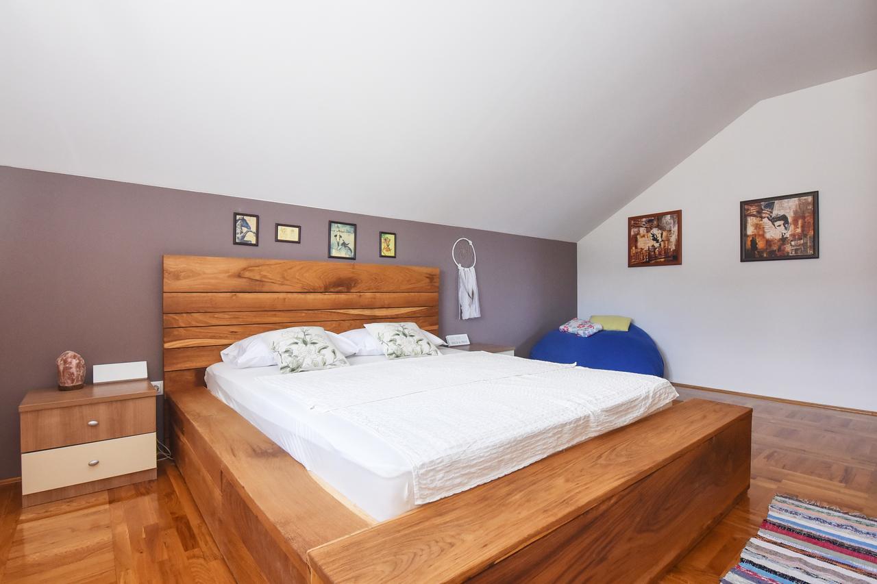 Apartment Larisa Gornji Karin Dış mekan fotoğraf